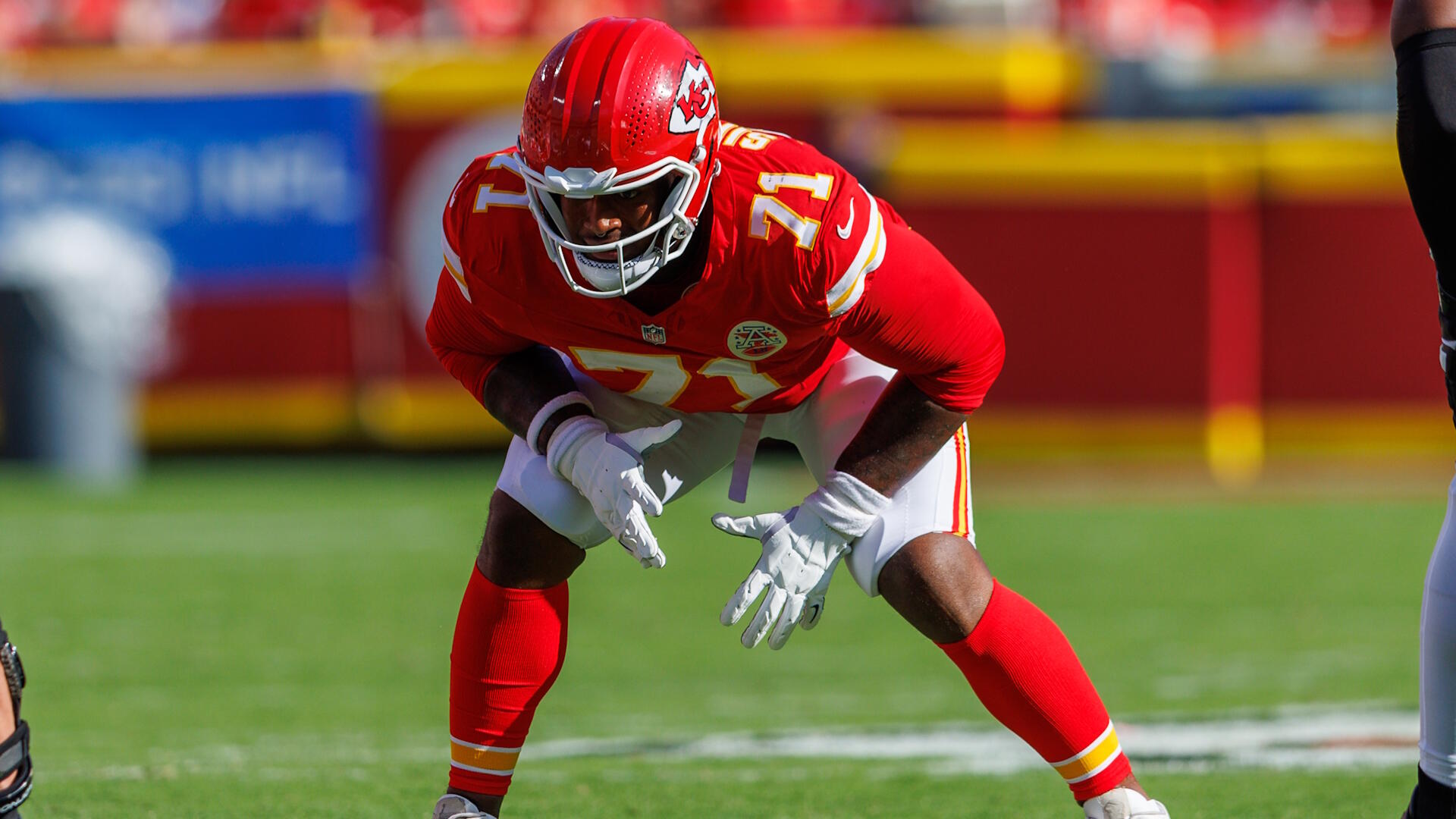 Chiefs quiet on status of Josh Simmons after left tackle abruptly ...