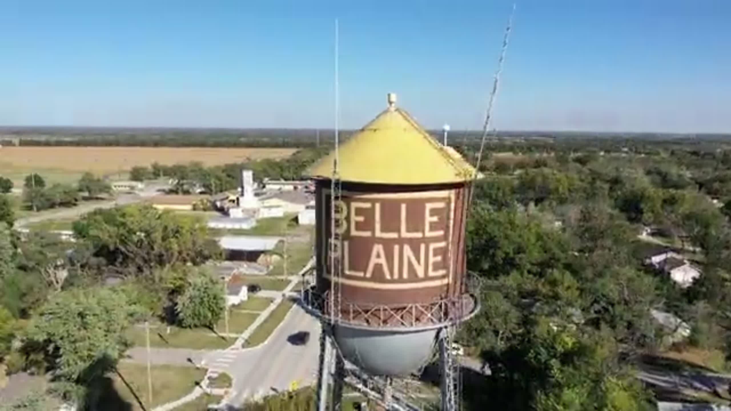 Town hopes to turn water tower into tourist attraction