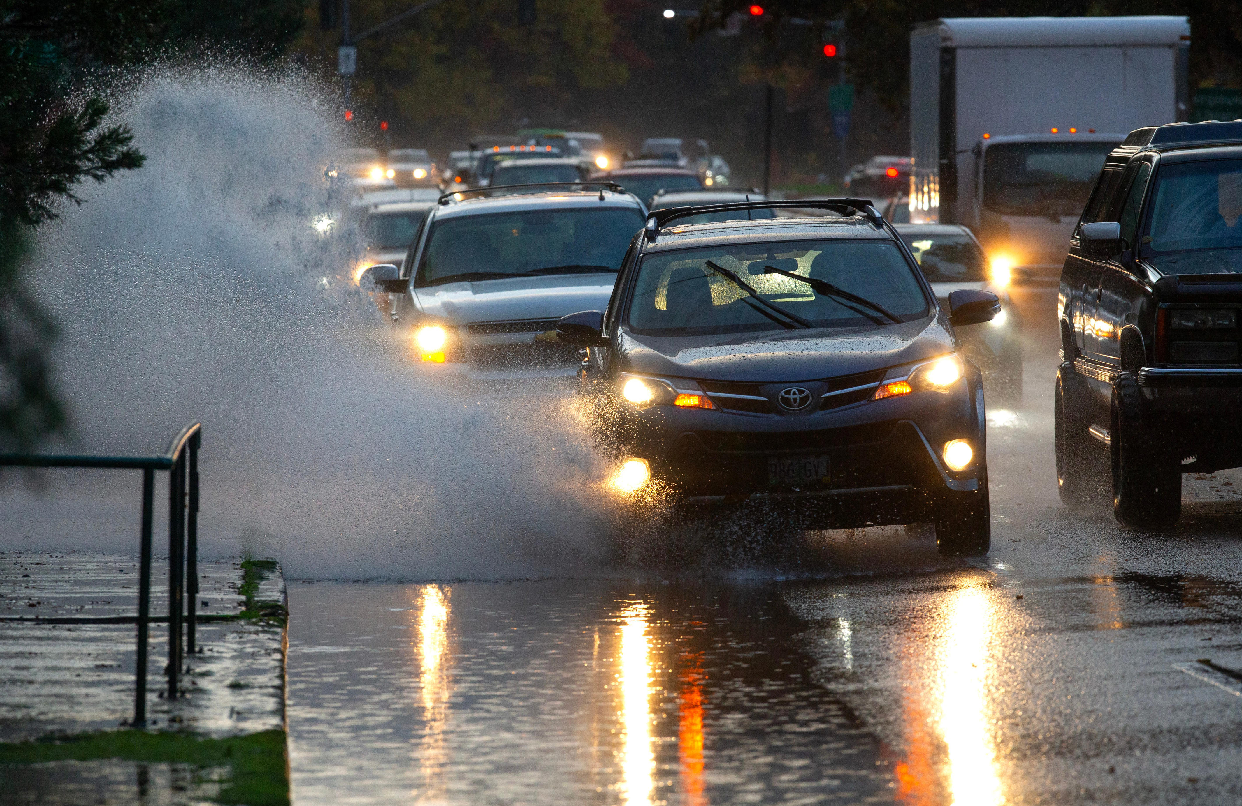 High wind, more than 3 inches of rain coming this weekend to Eugene, coast
