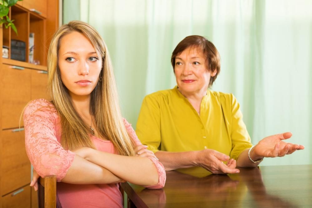 40 Kata-Kata Sindiran untuk Mertua yang Pilih Kasih, Penuh Kekecewaan 2 AA1P0OOc