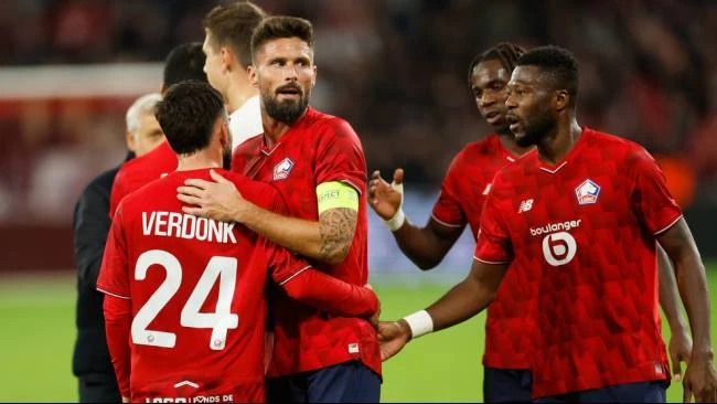 Hasil Liga Europa Malam Ini: Calvin Verdonk dan Dean James Tampil, Nasib Berbeda