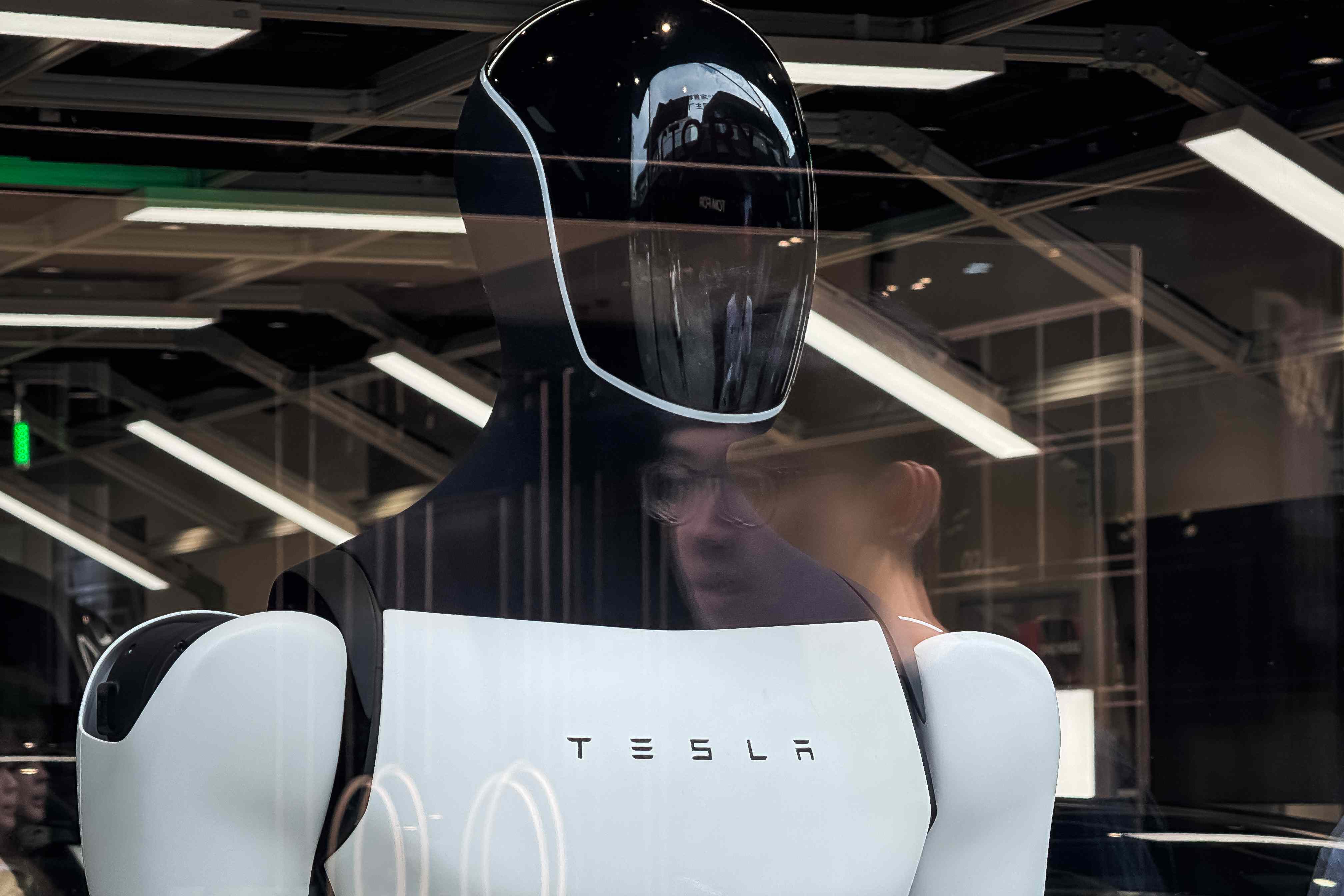 Tesla' CEO Elon Musk Says The Company's AI Plan Is At An 'Inflection Point'