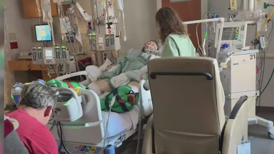 Evansville officer shares personal trauma story to audience