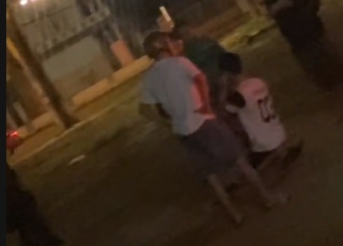 Công an xác minh vụ nam thanh niên bị chủ đoàn lân sư rồng tát, bắt quỳ gối xin lỗi