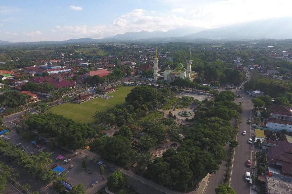 Plat AE Daerah Mana? Yuk, Kenali Daerah Asalnya! 2 AA1P0zD1