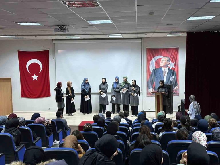 Müftü Şık, öğrencilerle bir araya geldi