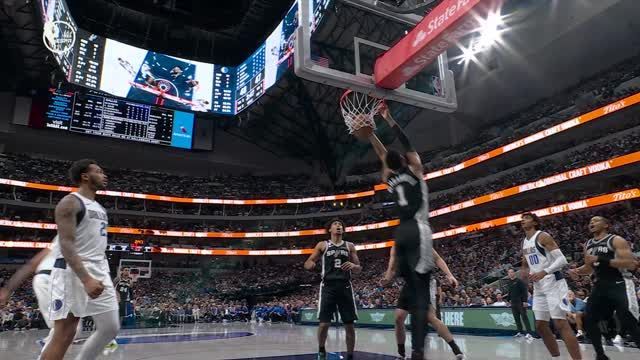 Faszinierend Wie Fallen Dunks Aus Ebenbild