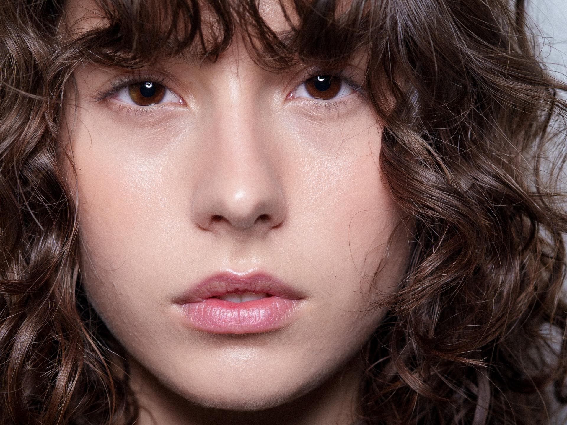 anti-aging-2025-das-ist-der-beste-concealer-auch-bei-kr-henf-en