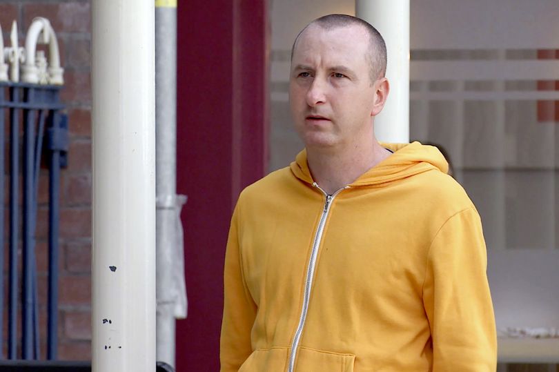 Coronation Street Kirk actor issues emotional announcement as co-stars ...