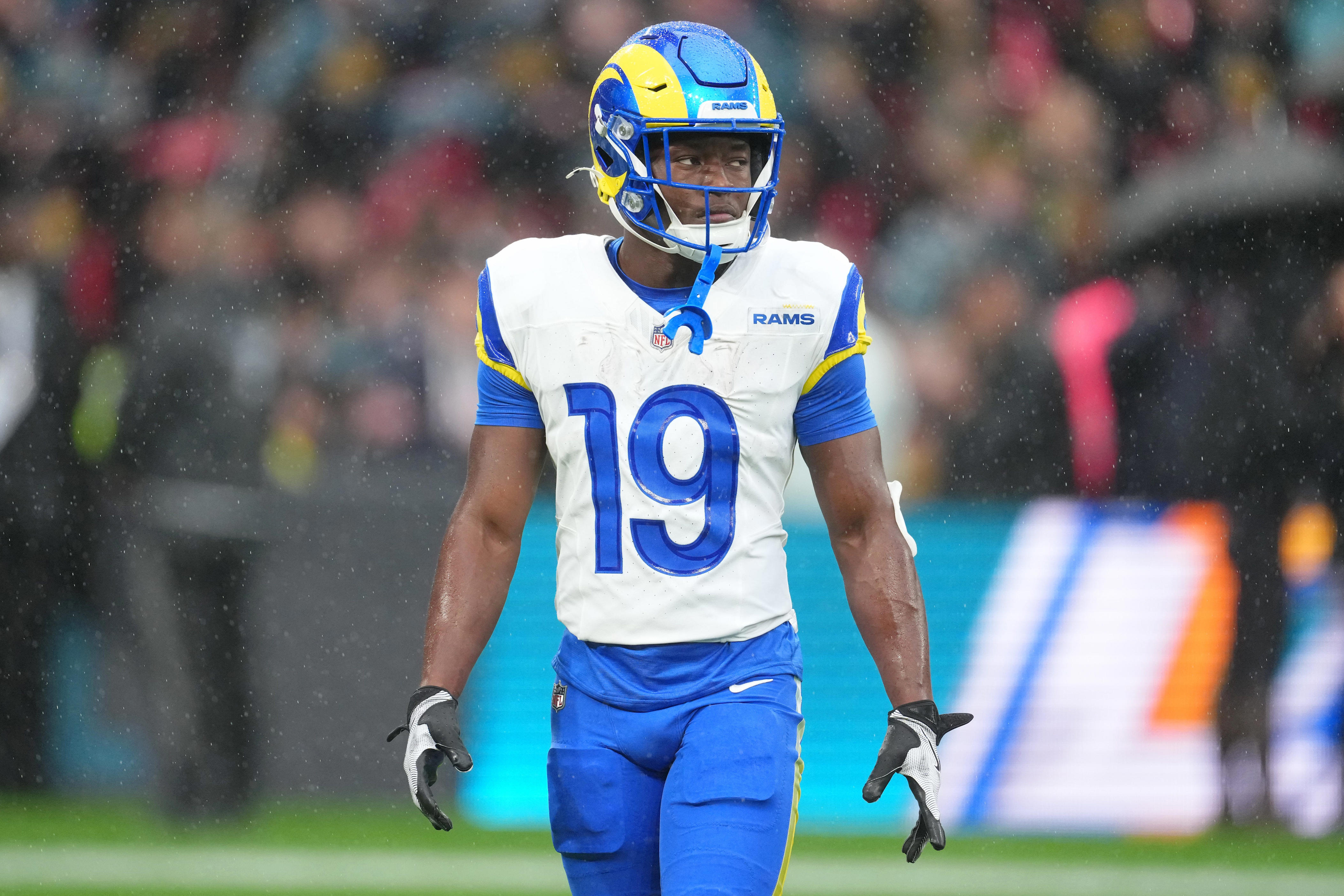 Rams WR Xavier Smith signs exclusive rights FA tender