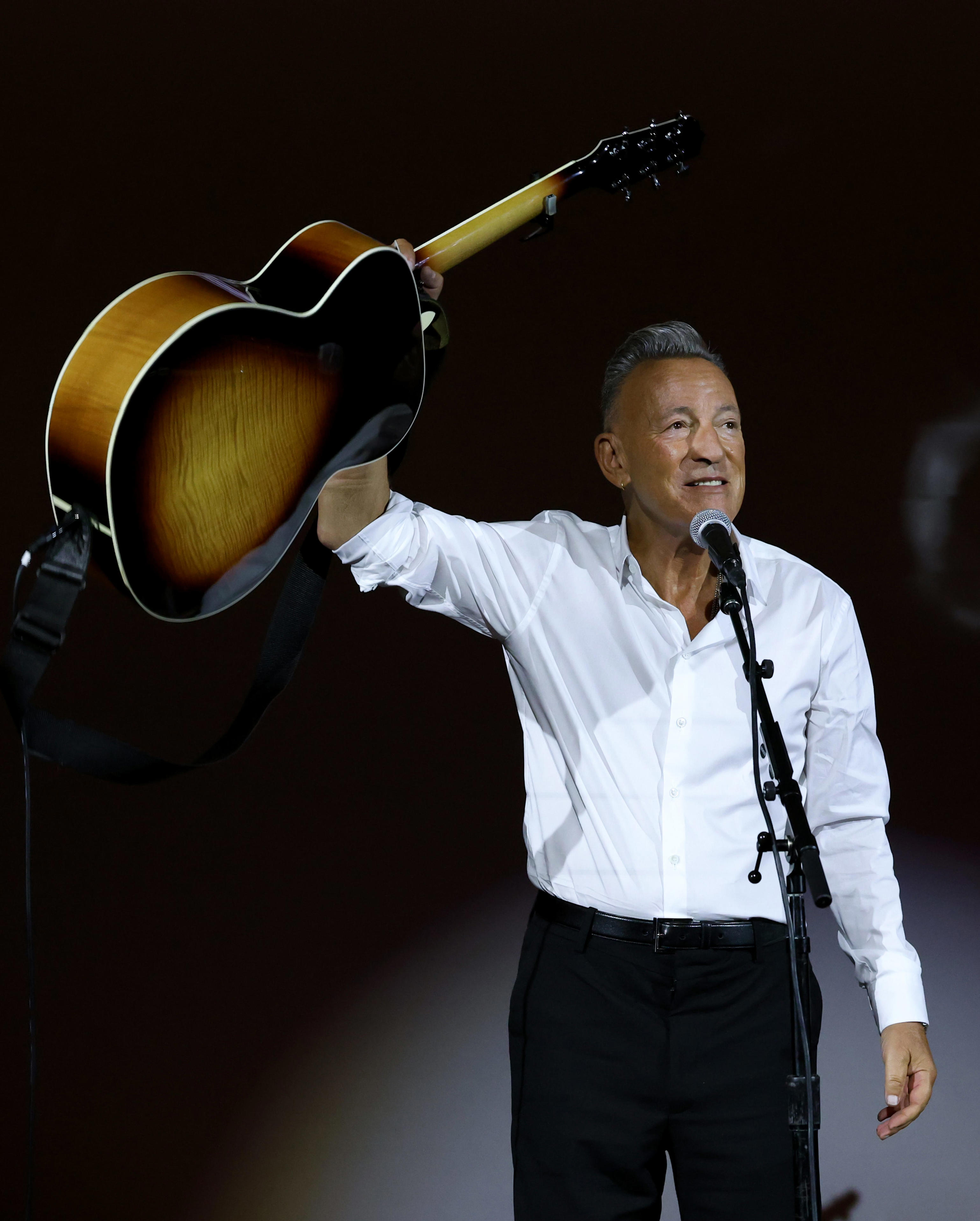 Bruce Springsteen says 'all hell is breaking loose' in America, prays ...