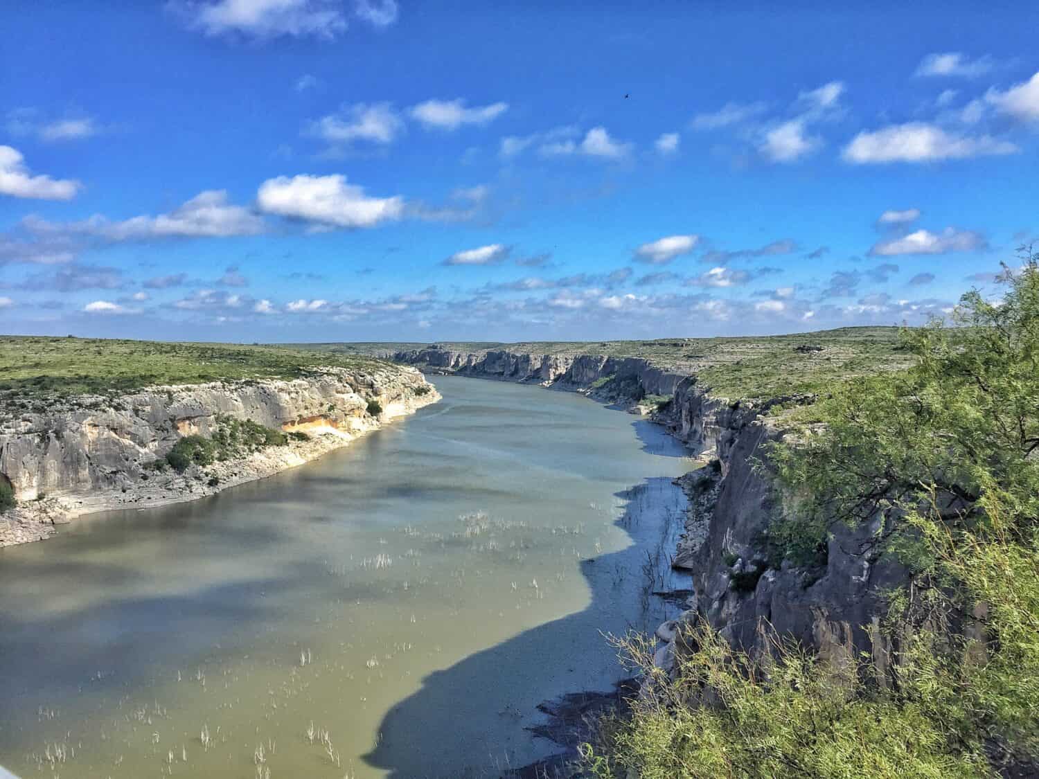 The Fish and Freshwater Animals That Inhabit the Pecos River