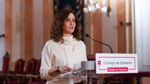 Ayuso desafía la ley y deja el aborto en manos de los tribunales