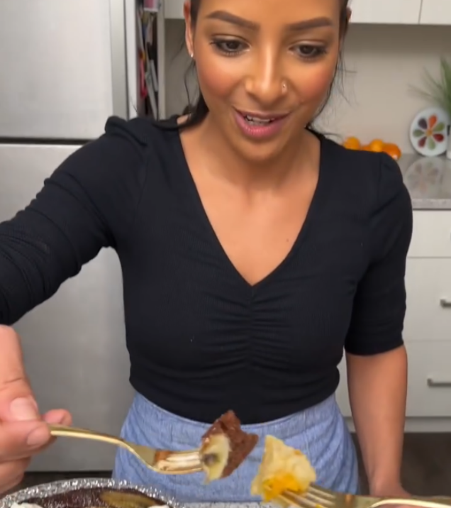 The CakeinaPan Trick That’s Breaking the