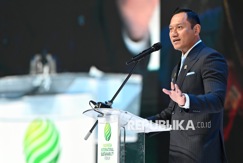 AHY Bertemu Gubernur Papua, Empat Topik Utama Dibahas