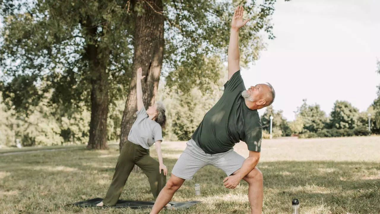 5 simple daily habits to keep your brain sharp after 40