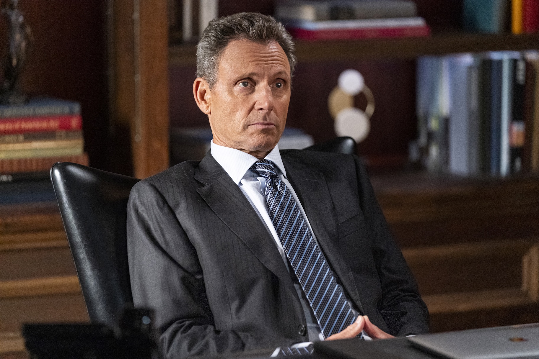 Why Tony Goldwyn says his Law & Order debut as DA Baxter felt very different<br><br>