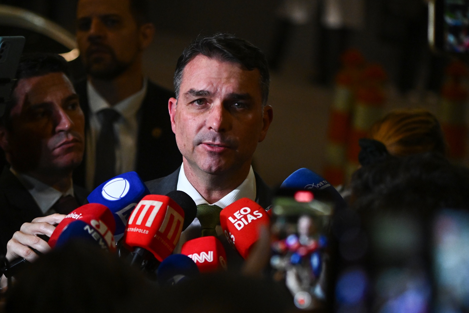 Un hijo de Bolsonaro pide a EE.UU. que combata el narcotráfico frente ...