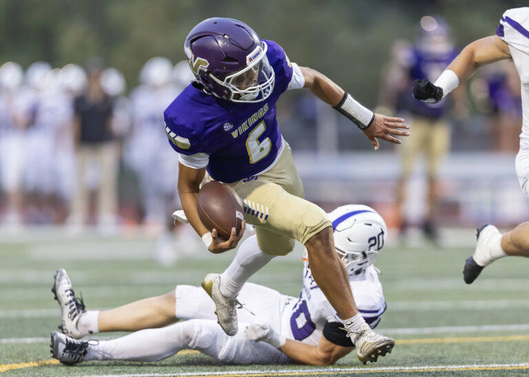 Darrington, Tulalip Heritage appear in coaches Class 1B football poll.