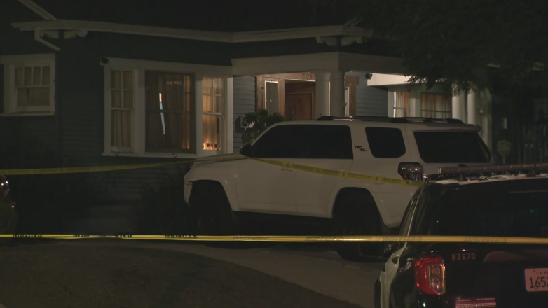 2 people dead, another injured after shooting in Los Angeles