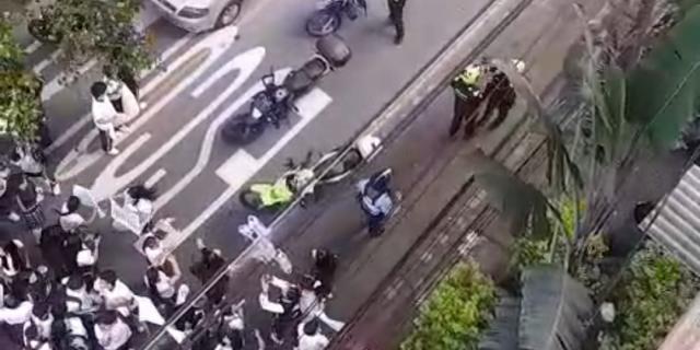 Comunidad educativa de Copacabana en protesta: Realizan cierre de una ...