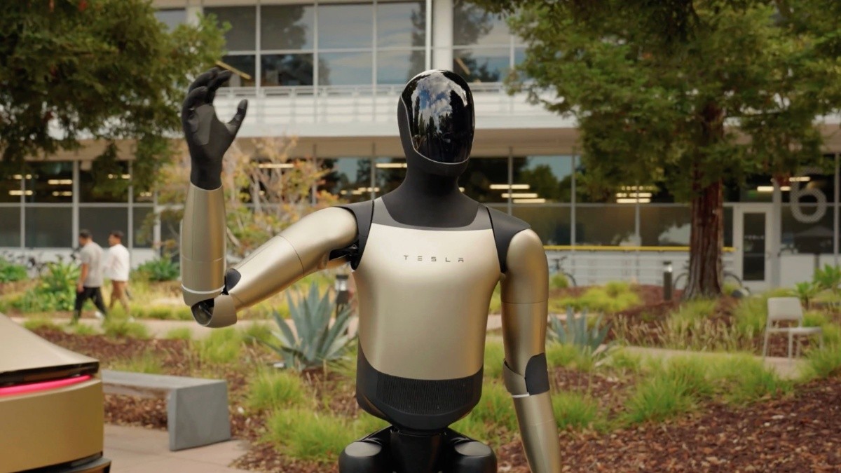 Elon Musk promete que el robot Optimus de Tesla acabará con la pobreza ...