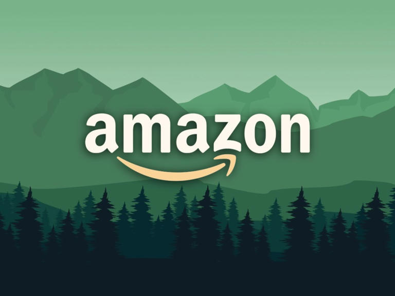 Amazon is selling a $395 'very nice looking' aviator watch for $90