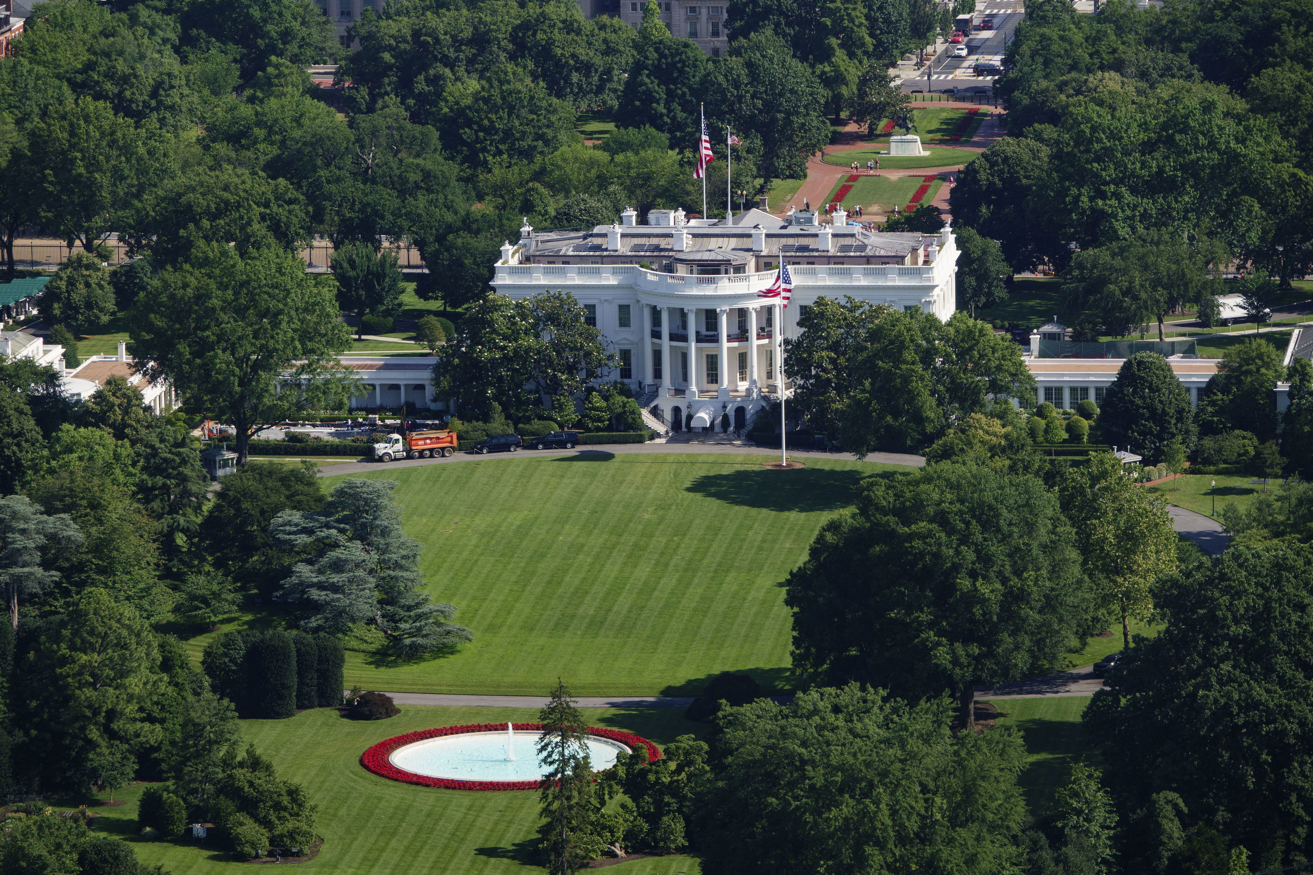 A Look Inside the East Wing of the White House Before Its Demolition