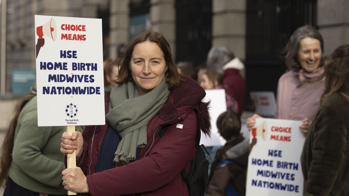 Women protest outside Dáil at lack of facilities for homebirths and ...