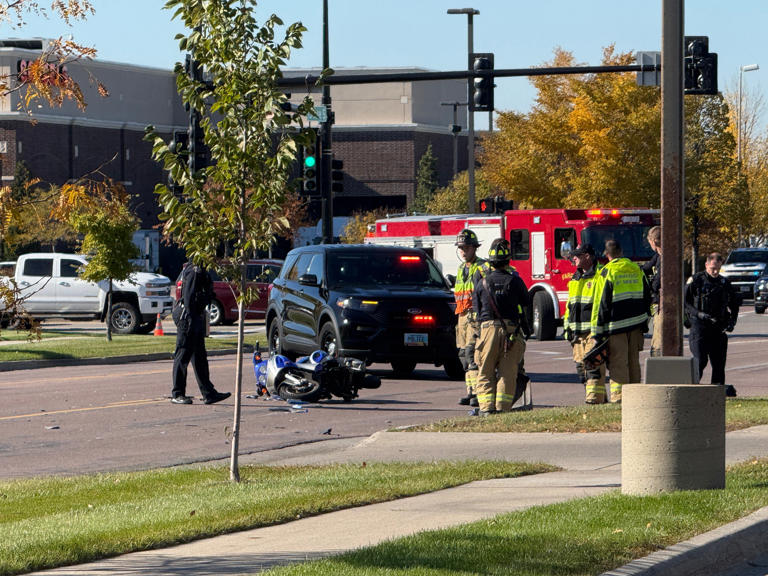 Moped rider seriously injured in crash at Fargo intersection
