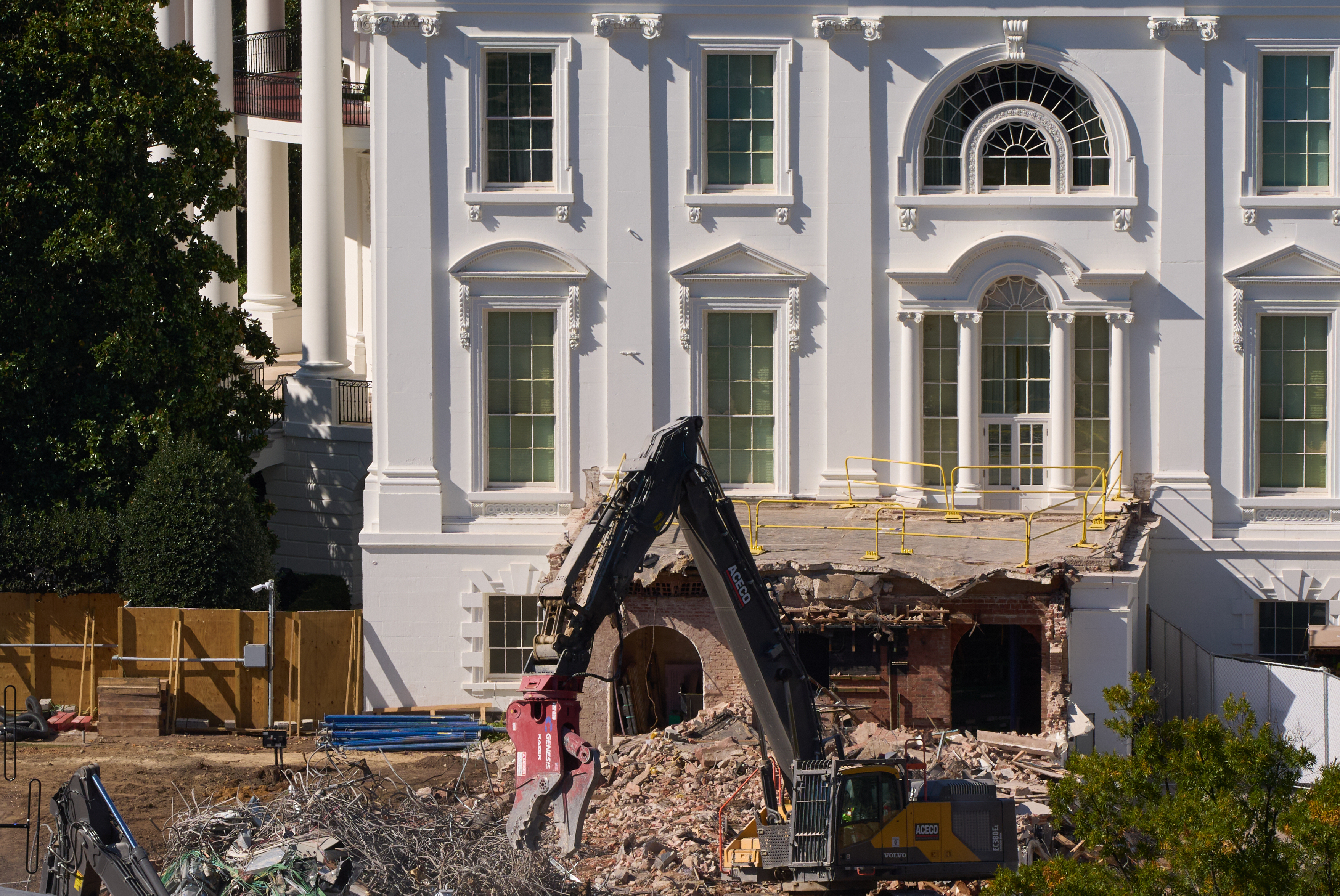 Trump's demolition of White House's East Wing stirs controversy as ...