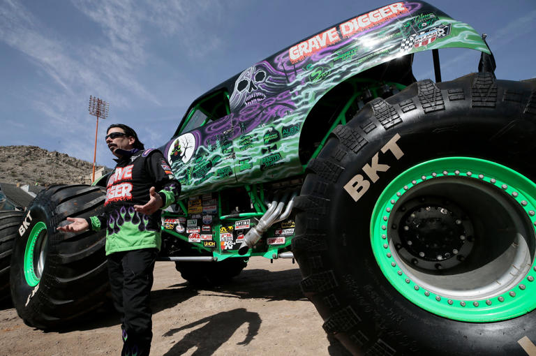 Monster Jam fans, you have a chance to see Grave Digger at Walmart in ...
