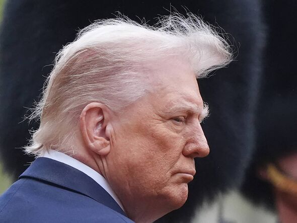 Donald Trump's economy on verge of crisis 'bigger than Great Recession ...
