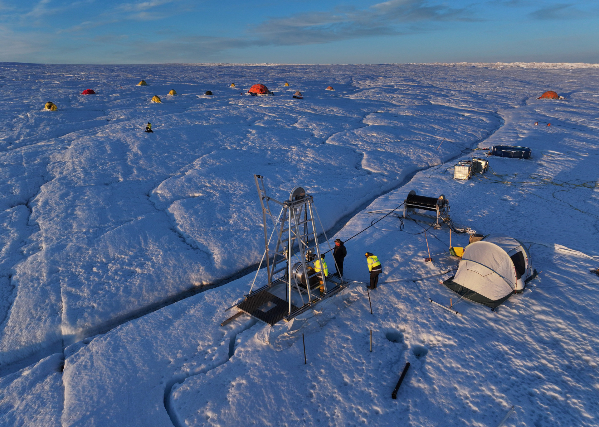 New glacier discovery sheds light on Earth's origins