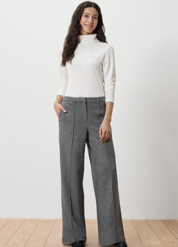 Statt Jeans: Diese Hose von Tchibo & Co. ist bequemer – und perfekt für den Herbst