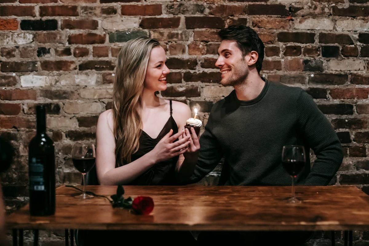 Cara Setiap Zodiak Cowok Menarik Jodohnya, Sesuai Karakter! 1 AA1P4BHn