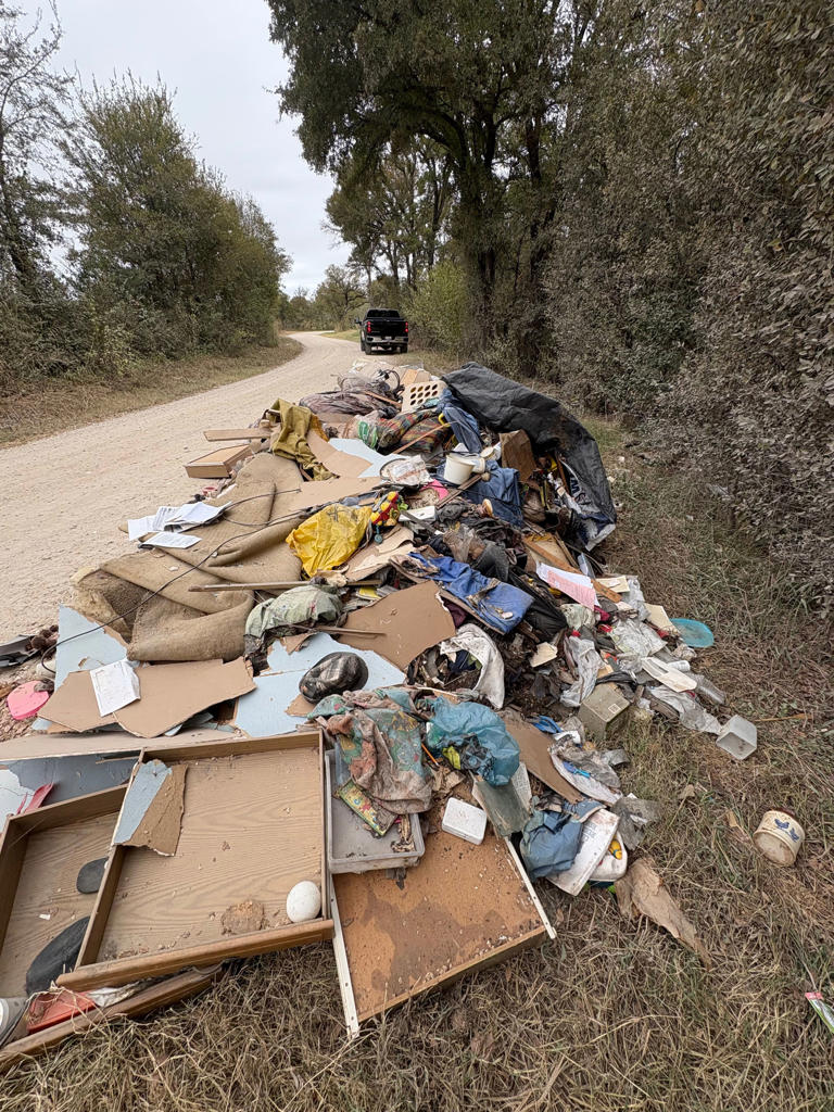 Over 1,000 pounds of garbage illegally dumped on a McLennan County road