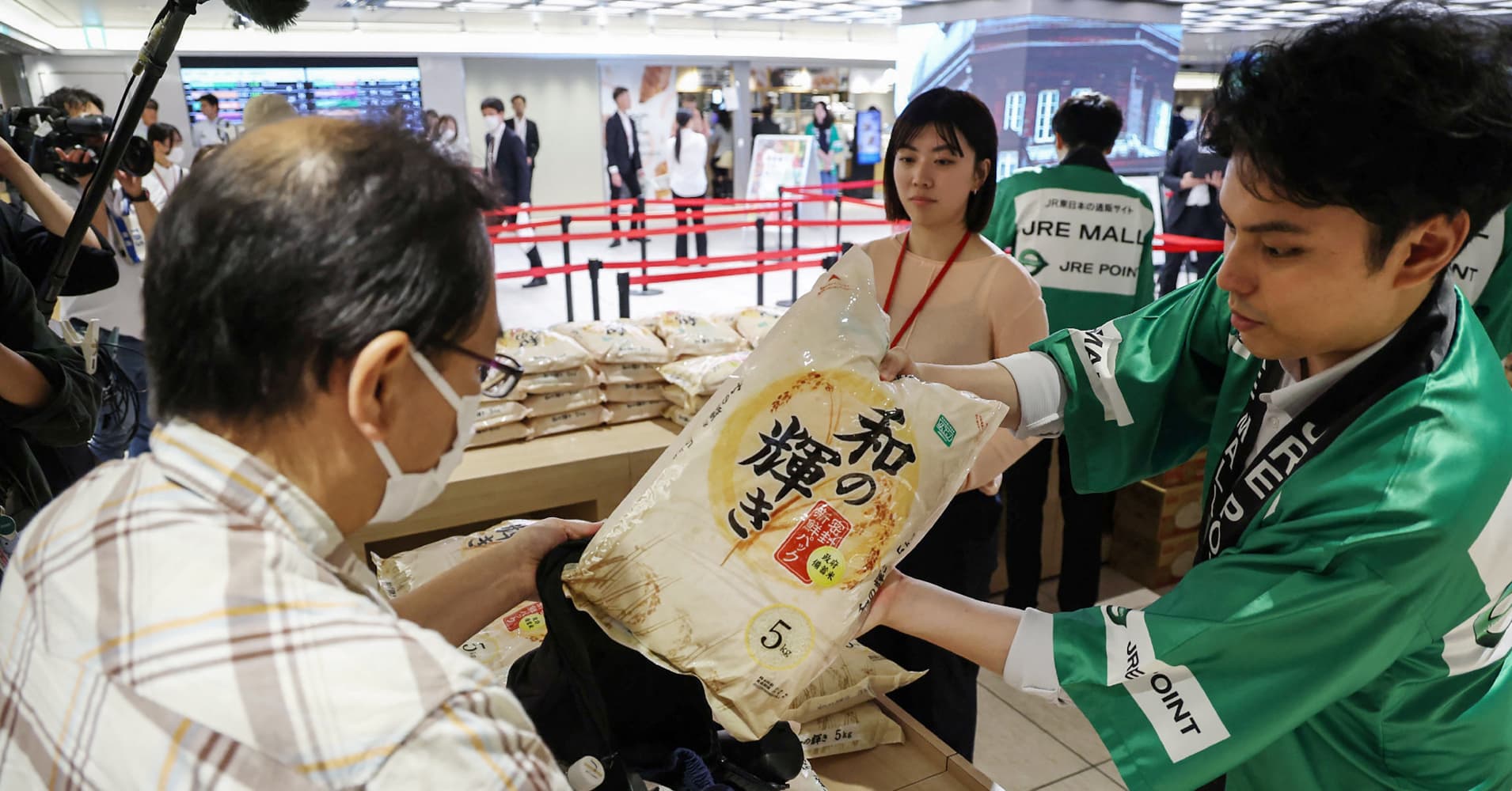 Japan inflation edges higher for first time since May, matching ...