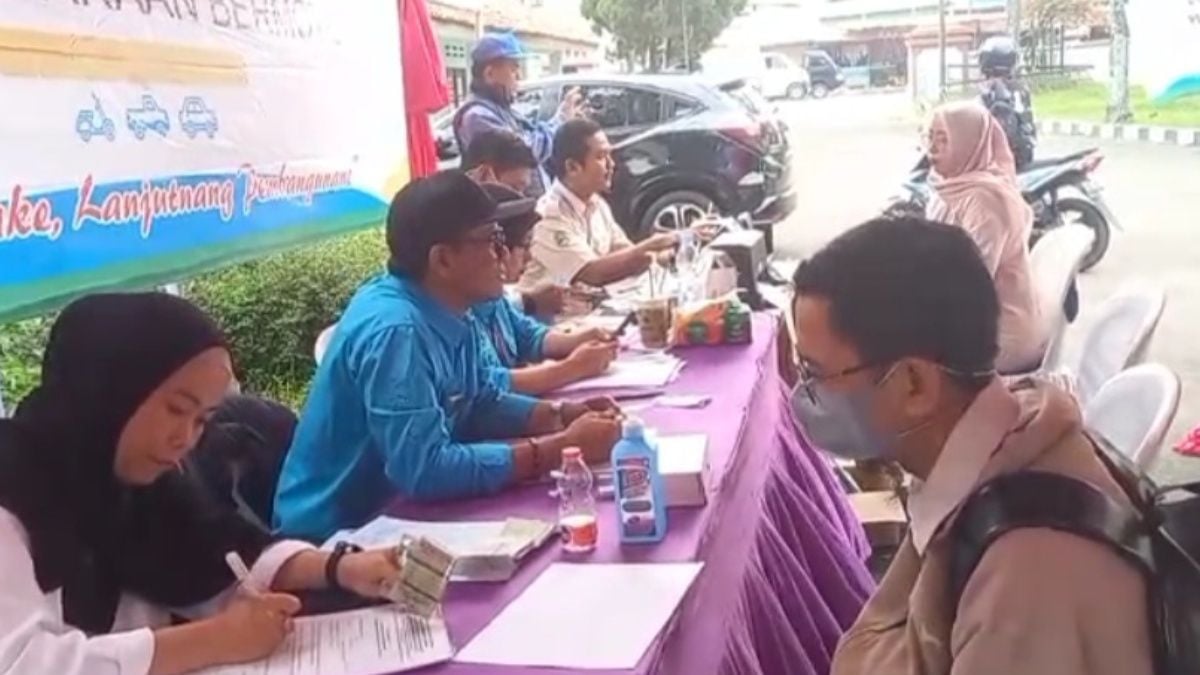 Bapenda Cirebon Lakukan Operasi Pemeriksaan Kendaraan, Ini Targetnya
