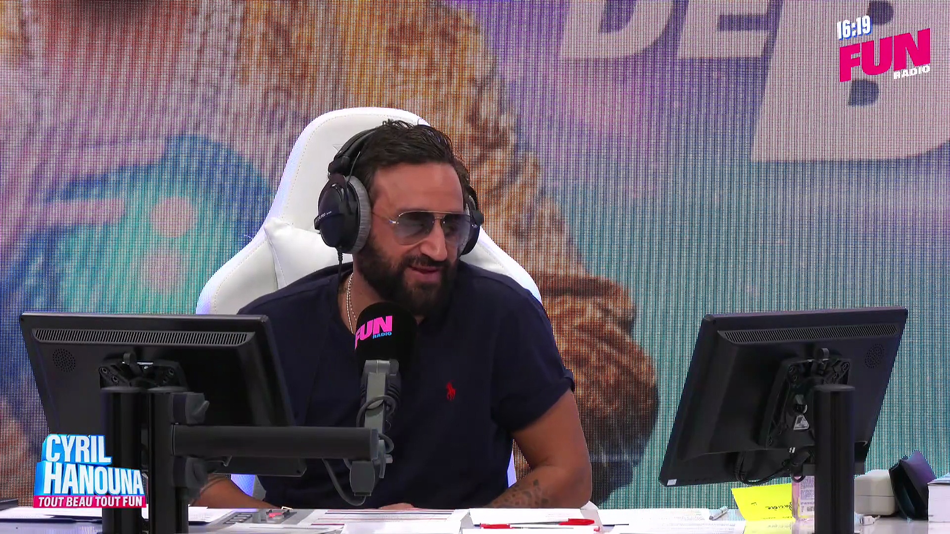Cyril Hanouna dans Tout beau tout Fun - L'intégrale du 23 octobre