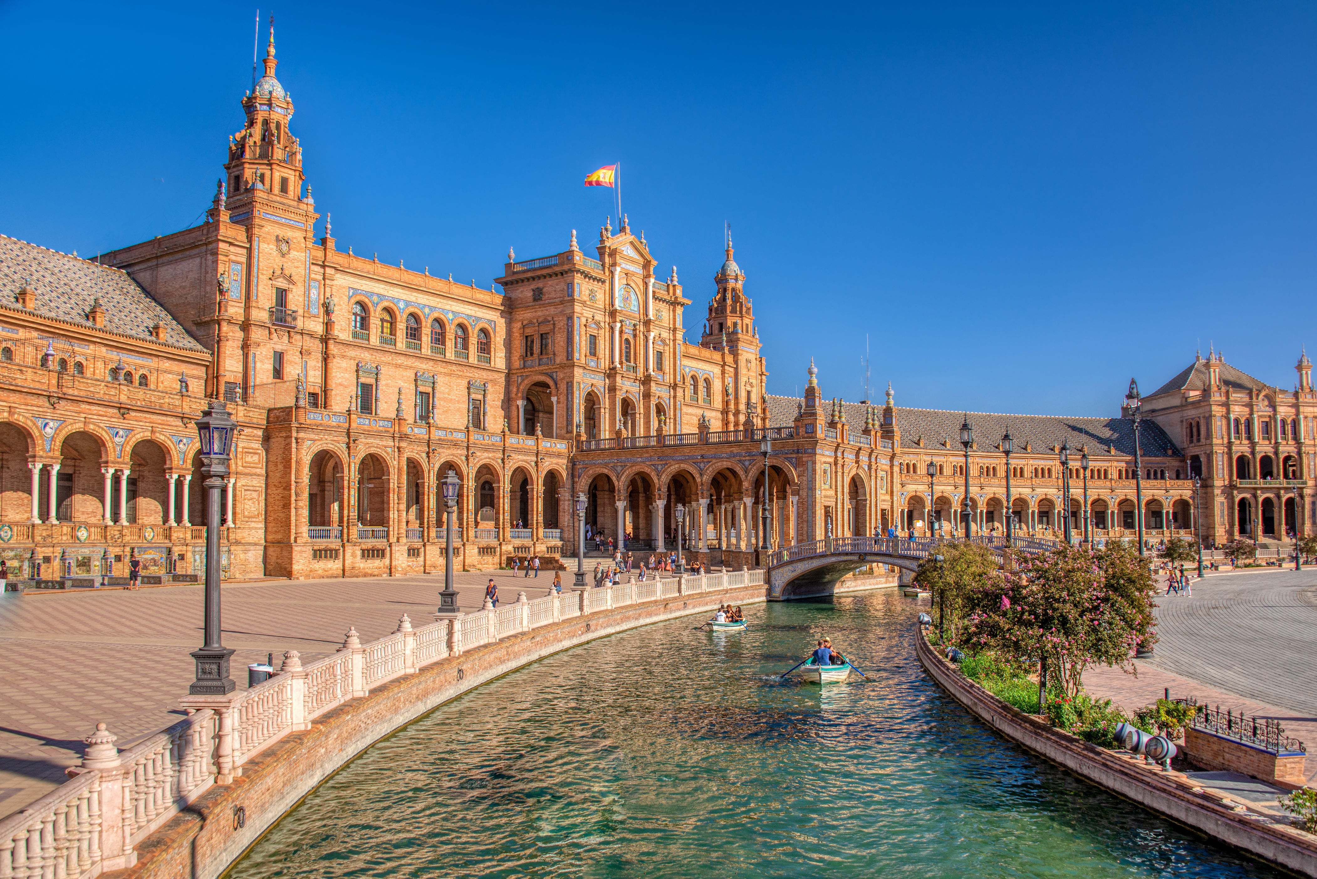 Birmingham vs Seville: A tale of two cities and fifty years of change