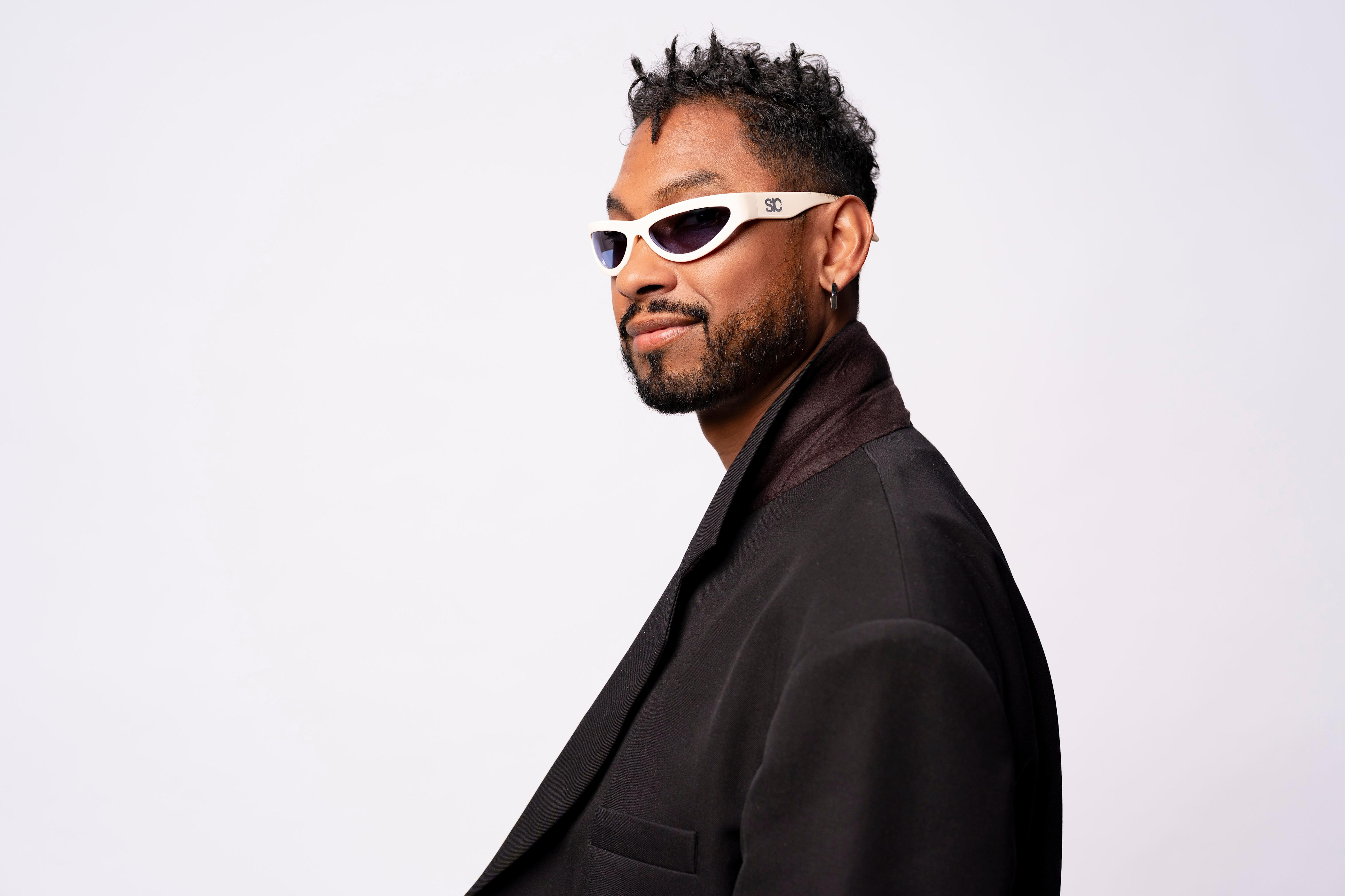 R&B singer Miguel's music career has been a 'Sure Thing.' See highlights