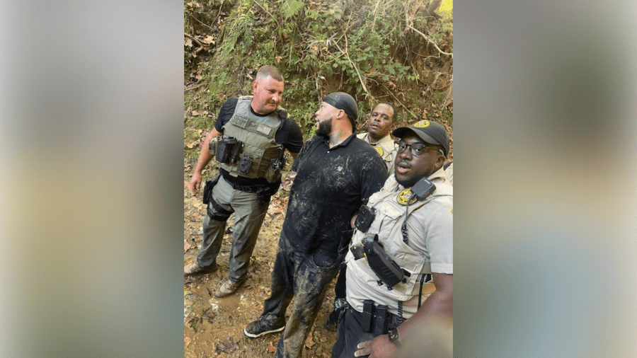 Adams County fugitive captured after fleeing into wooded area