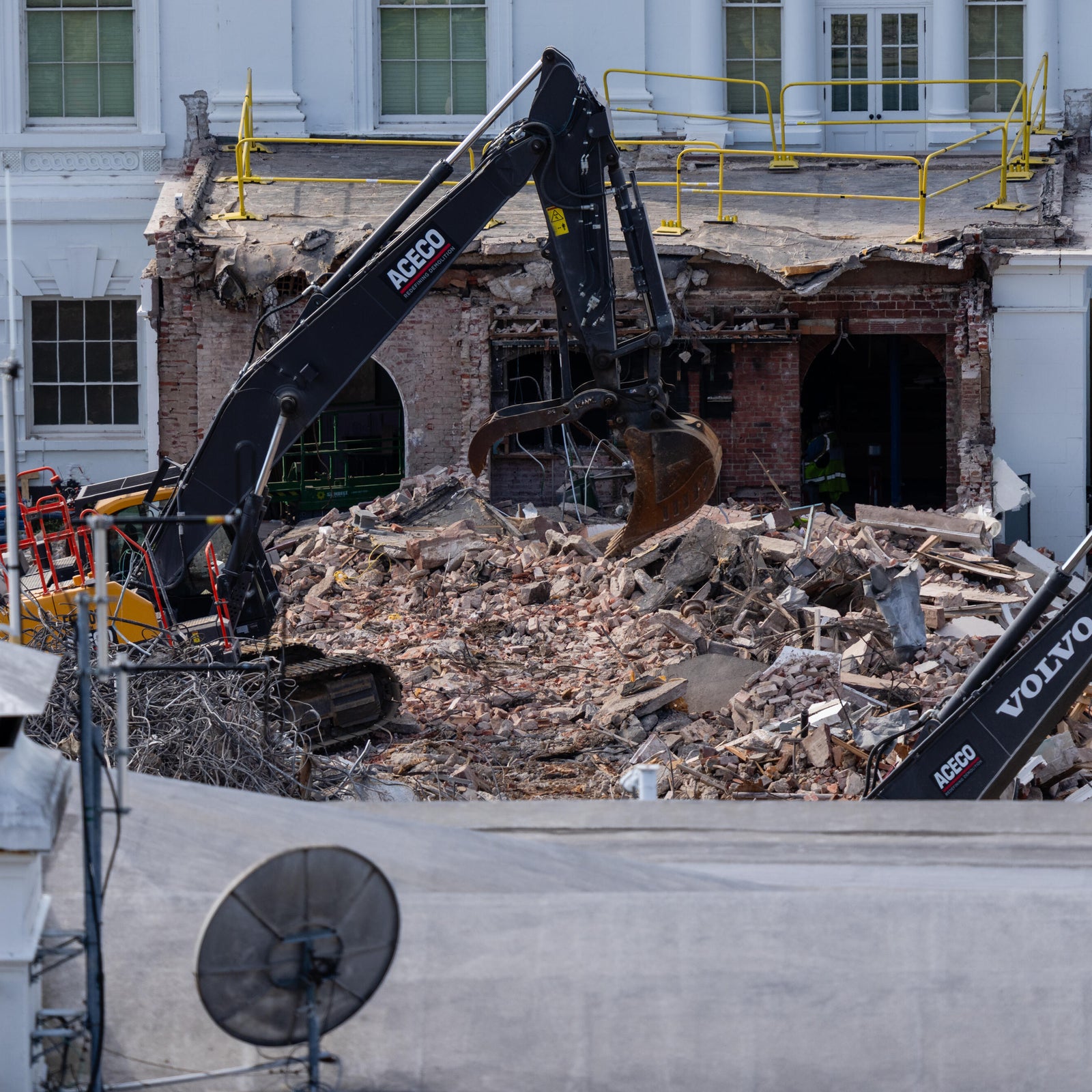 White House demolishes East Wing as Trump says he'll donate "millions ...