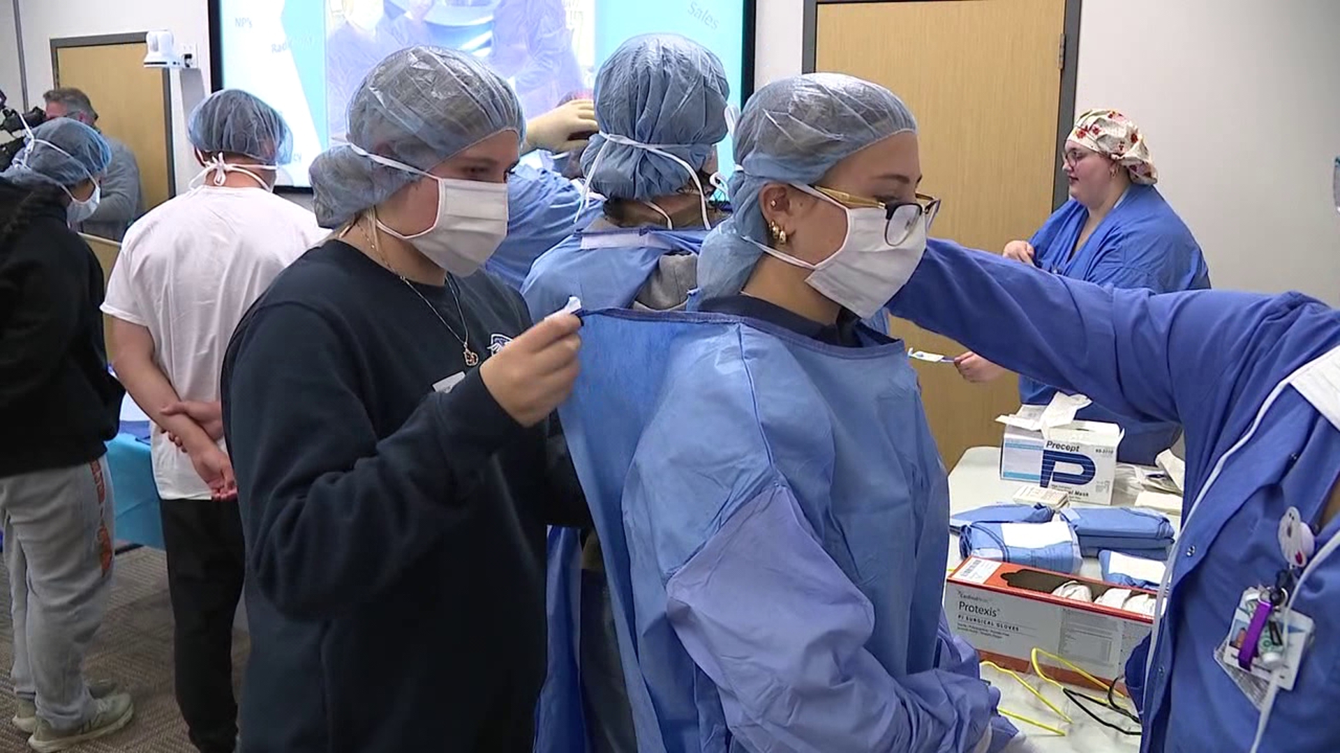 Geisinger's Aim Hi program inspires students to explore careers in ...