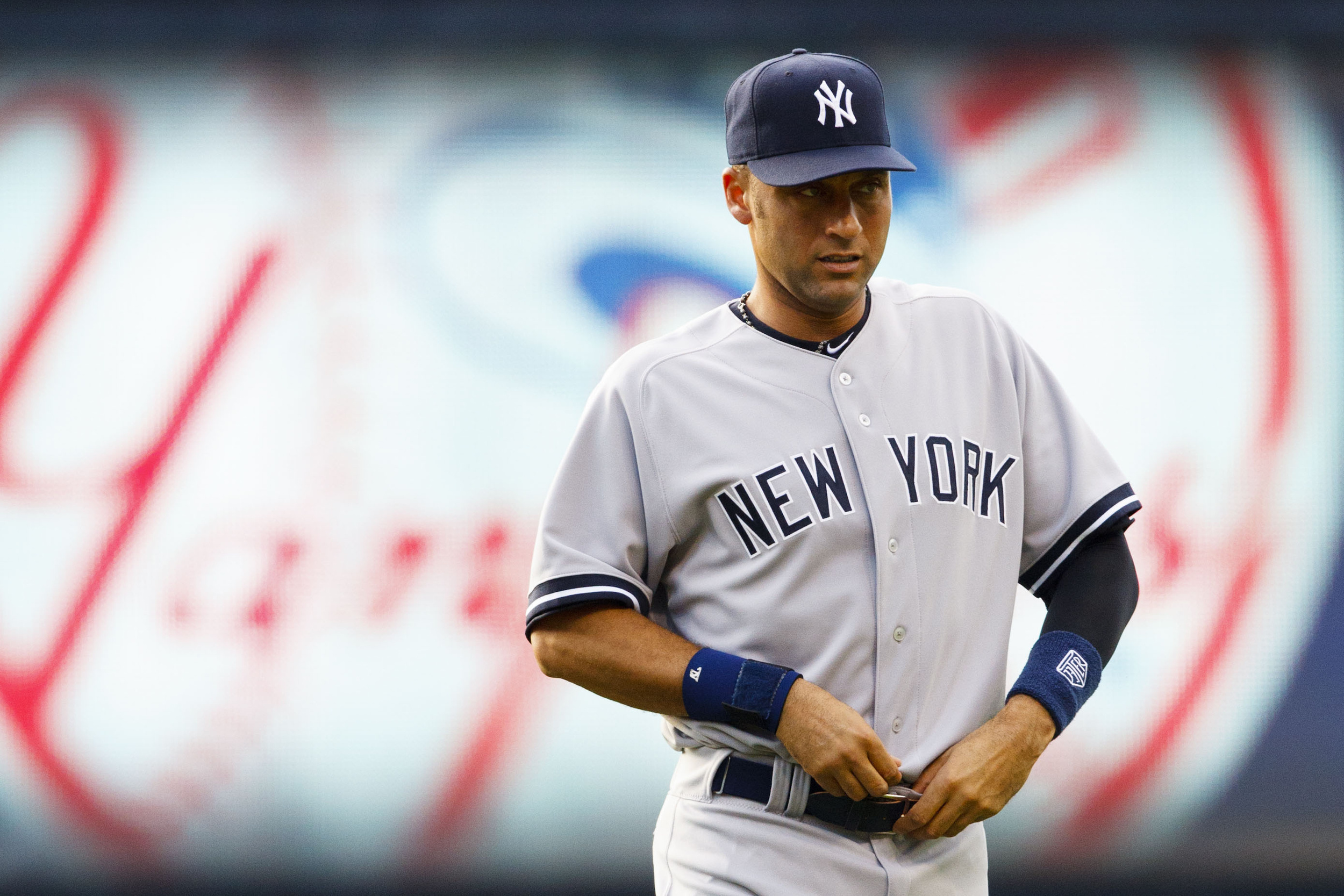 2025 World Series: Yoshinobu Yamamoto's Records From Consecutive