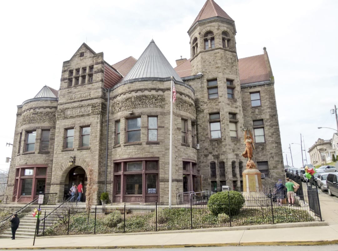 Carnegie Corporation Gives $10,000 to Libraries