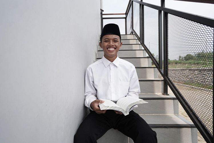 Menjaga Api Ilmu di Tengah Keterbatasan