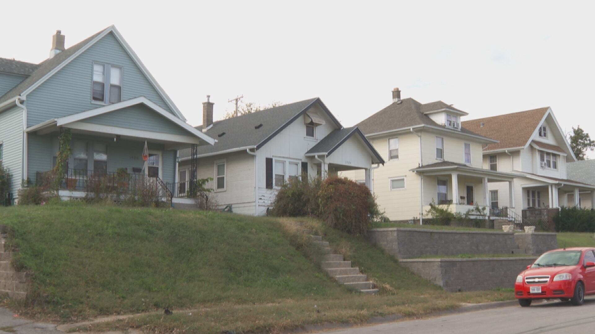 HUD secretary visits Omaha to discuss affordable housing initiatives