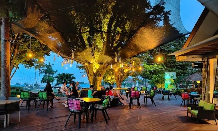 Empat Restoran Terbaik di Batu: Rasa Lezat untuk Keluarga